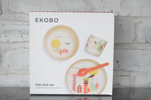 Load image into Gallery viewer, EKOBO Bambino Illustrated Kids Dinner Set - Trees
